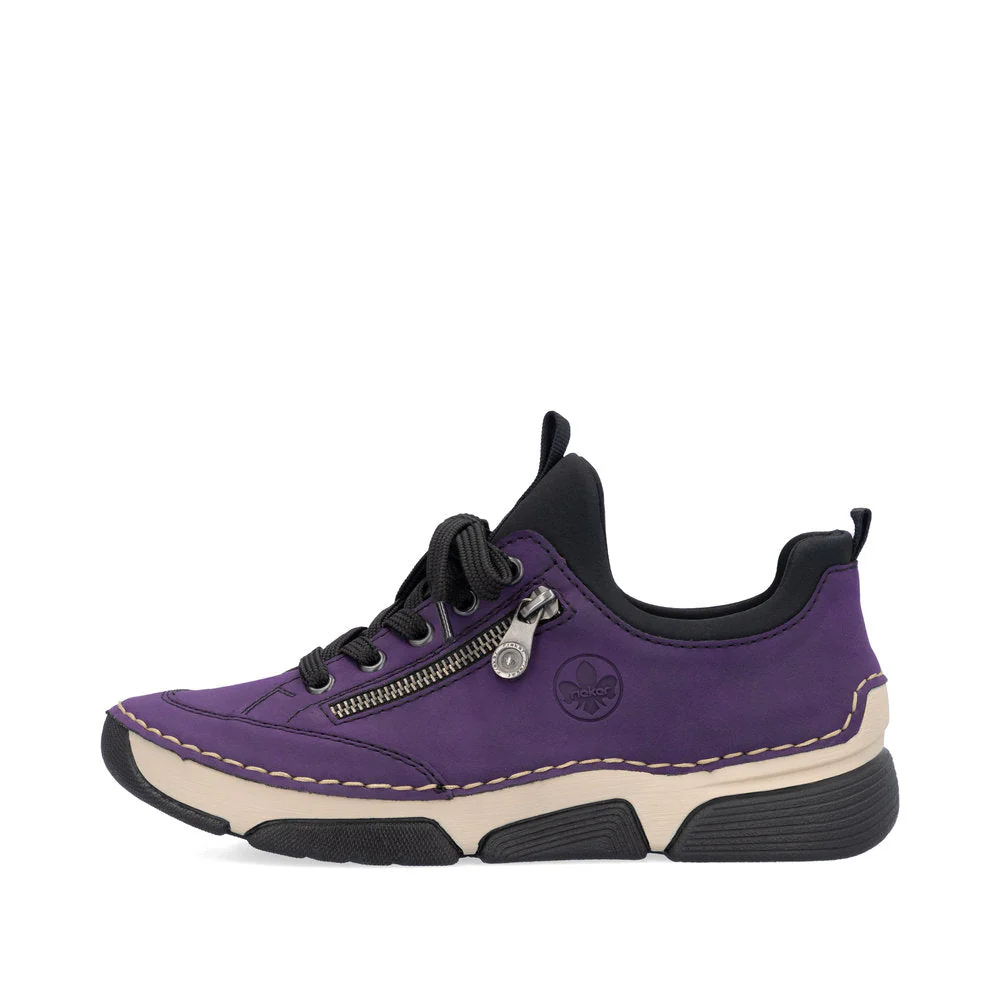 45973 Angela - Image 16