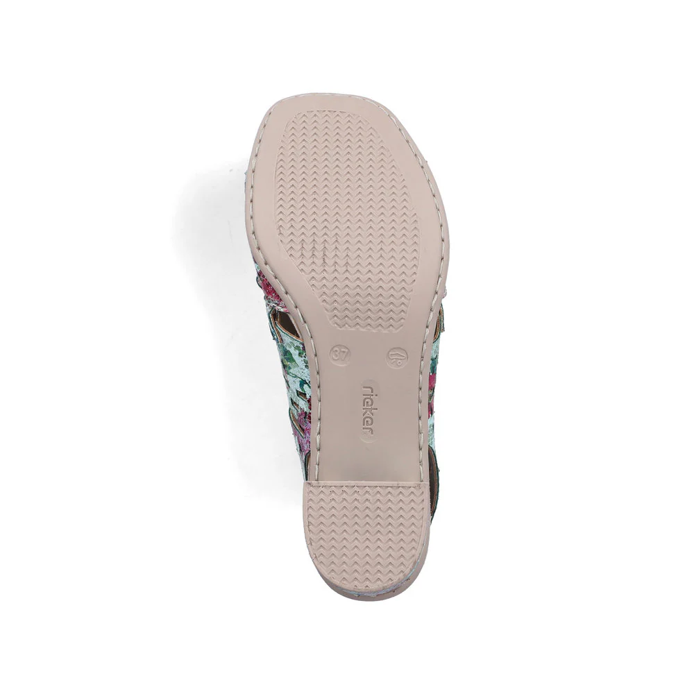 64780 Vanessa - Image 17