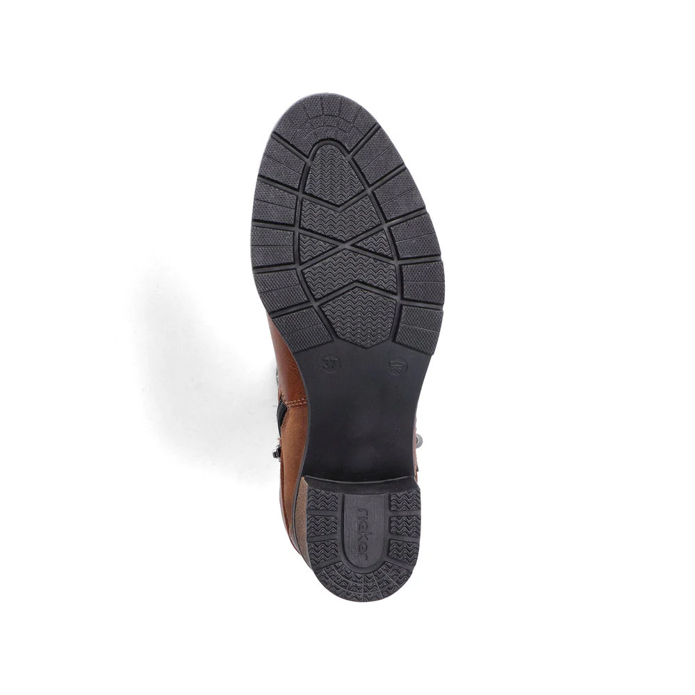 77580 Kylie - Image 8